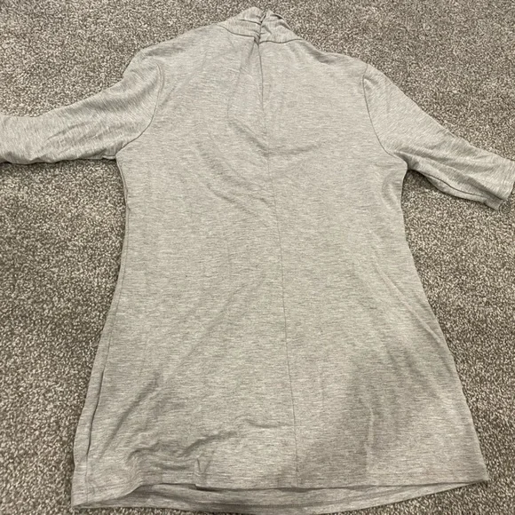 Tahari gray mock neck cotton blouse - Picture 3 of 6